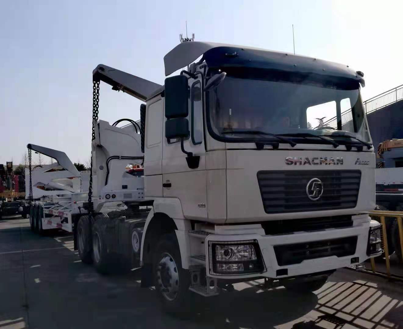 Shacman L3000 Crane montado en camiones 4 × 2